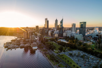 Blick auf Perth bei Sonnenuntergang 