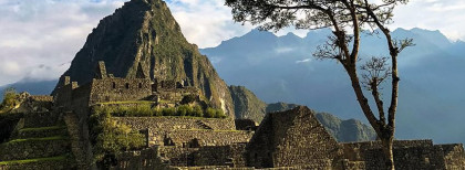 Ein großer Berg am Machu Picchu