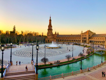 Blick auf den Plaza de España in Sevilla