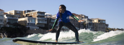 Surfing am Bondi Beach in Sydney