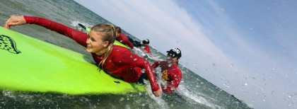 Surfer im Meer in Australien