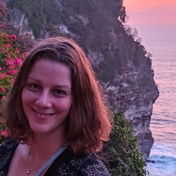 STA Travel Shop Mitarbeiterin Nadine