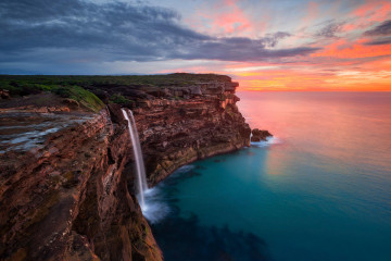 Sonnenuntergang an den Curracurrong Falls, Royal National Park, Australien